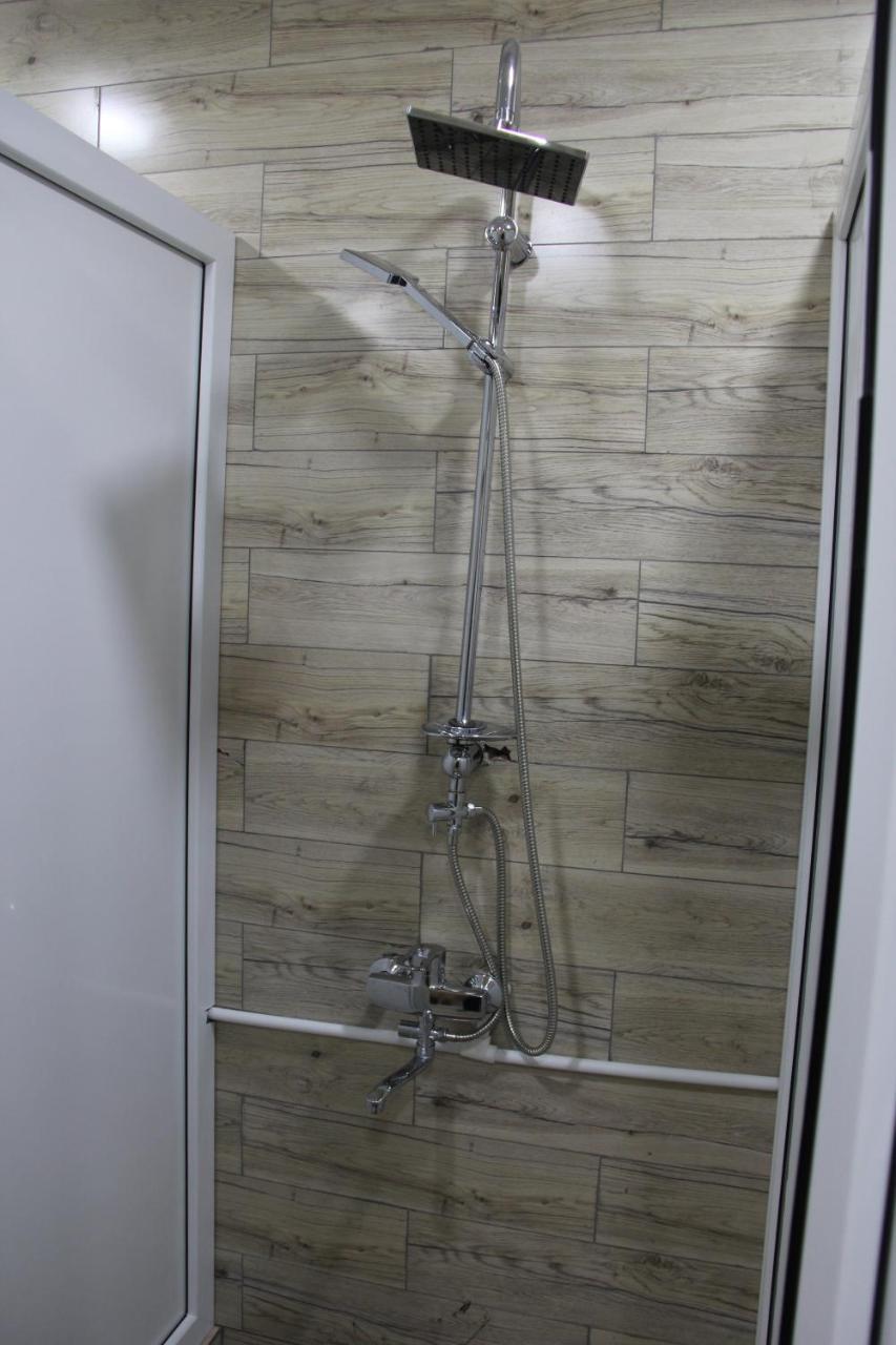 Blossom Hostel Updated ! Обновлено !!! City Center! Perfect Order!!! Snow-White Bed Linen!!! Идеальный Порядок!!! Белоснежное Постельное Белье!!! Центр Города !!! Tiflis Exterior foto