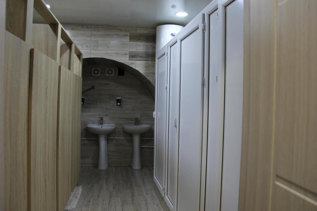 Blossom Hostel Updated ! Обновлено !!! City Center! Perfect Order!!! Snow-White Bed Linen!!! Идеальный Порядок!!! Белоснежное Постельное Белье!!! Центр Города !!! Tiflis Exterior foto